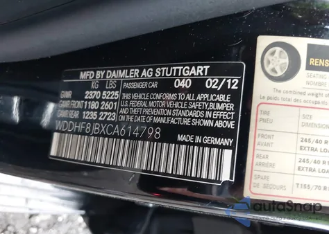 2012 Mercedes-Benz E 350 4Matic z USA, uszkodzony, nr VIN WDDHF8JBXCA614798